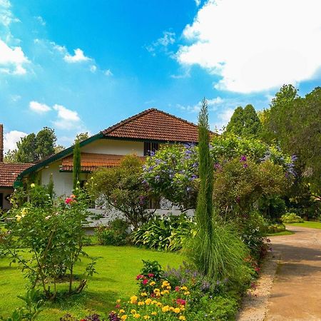 Belvilla The School Estate- Luxury Heritage Home In 200 Acres Madikeri Buitenkant foto